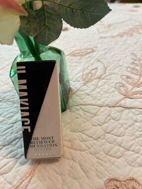 IL MAKIAGE FOUNDATION SHADE 090